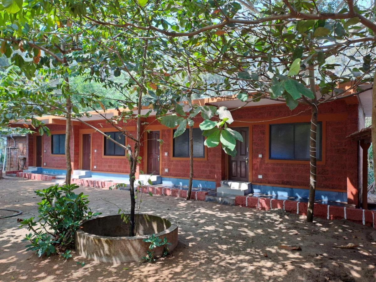 Palm Beach Resort Kumta Kültér fotó